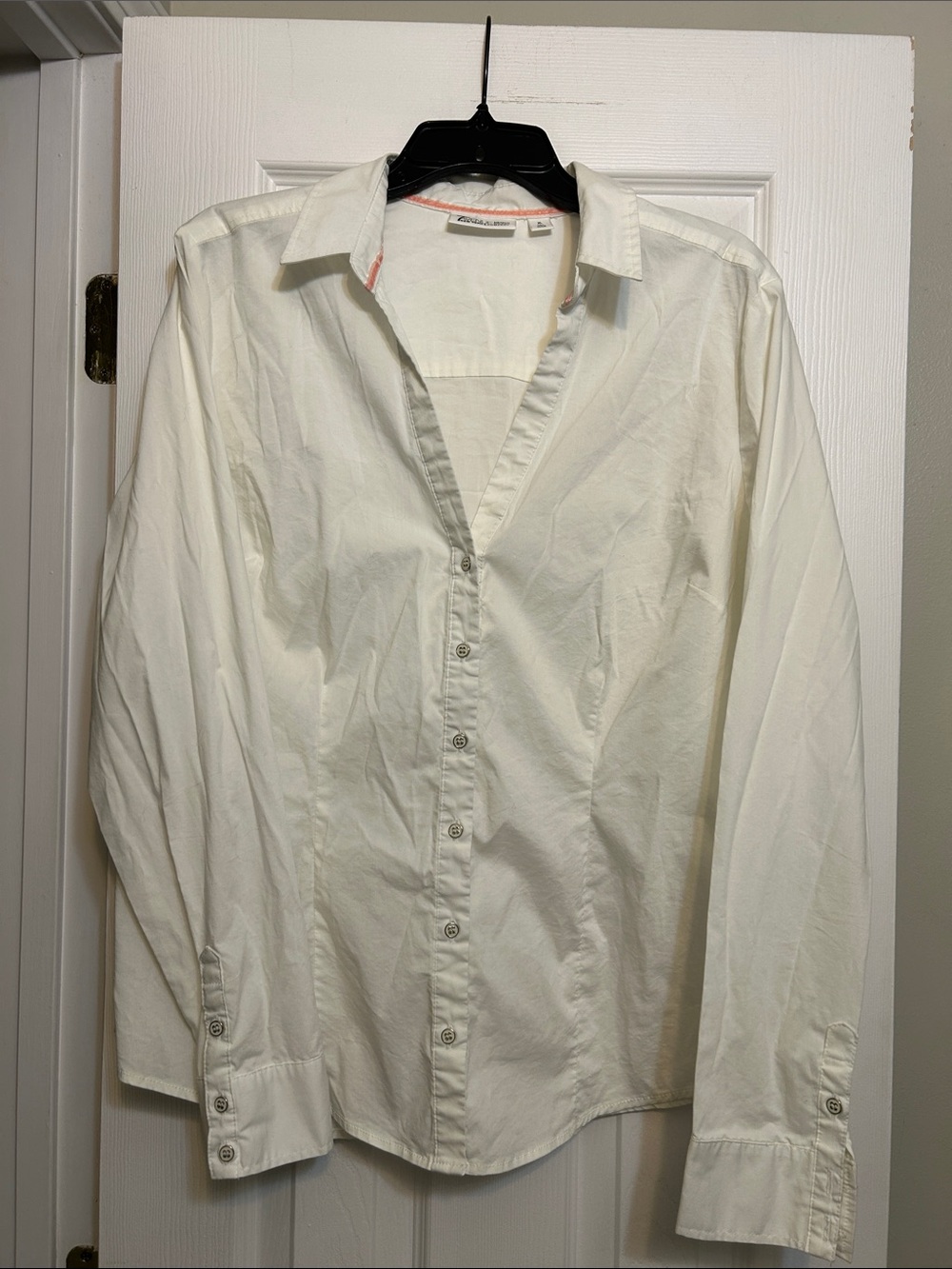 Classic Woman White Button-Down Shirt